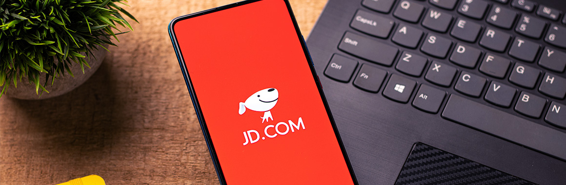 JD.com shares reacted by falling to the quarterly and yearly reports